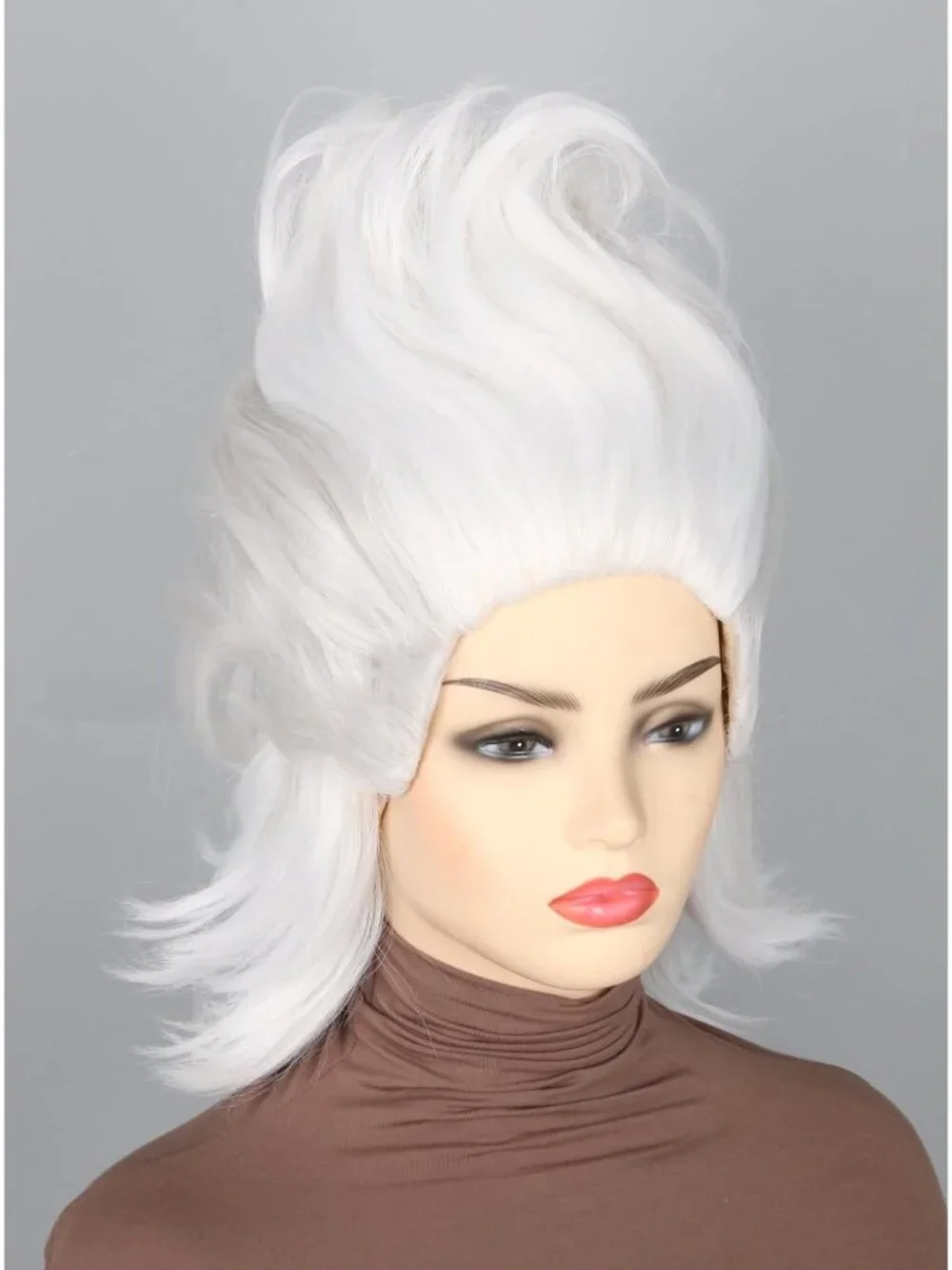 Women's White Short Cosplay Halloween Costume Wig With Necklace Earrings